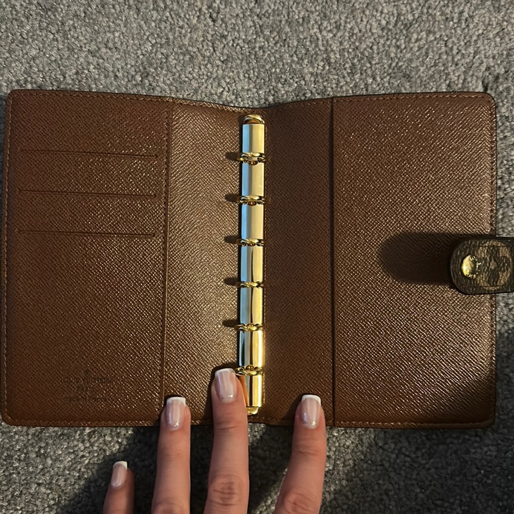 Louis Vuitton PM agenda